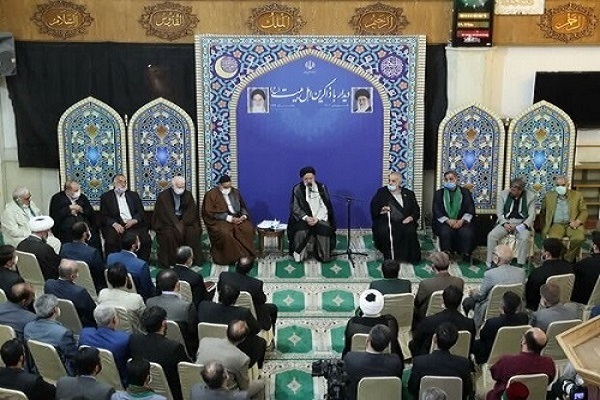 «هیئات مذهبی» ظرفیتی بی بدیل برای رفع مشکلات کشور هستند «هیئات مذهبی» ظرفیتی بی بدیل برای رفع مشکلات کشور هستند