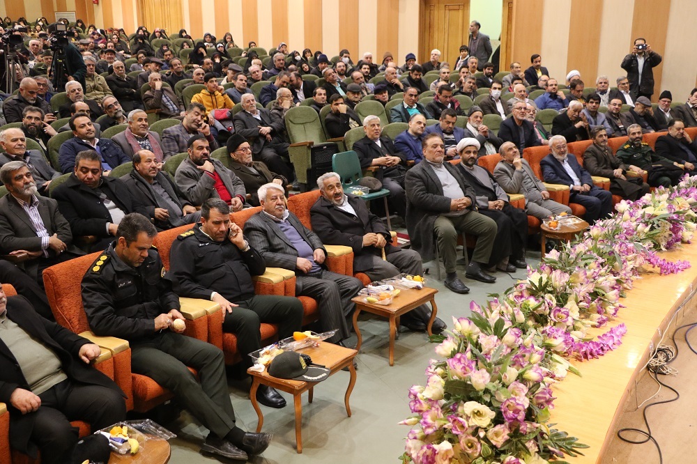 مراسم تجلیل از همسران پیرغلامان اهل بیت (ع) در اصفهان برگزار شد