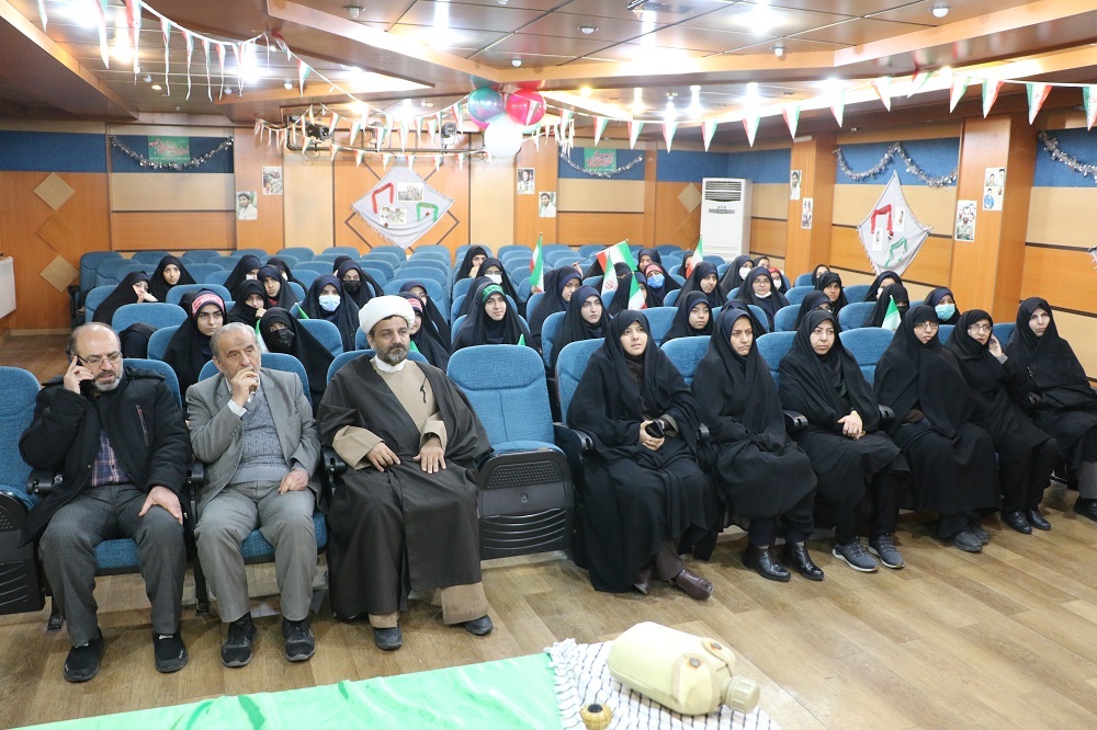 مراسم جشن با حضور و سخنرانی مدیر کل تبلیغات اسلامی اصفهان برگزار شد