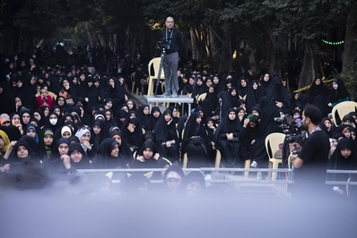 اجتماع دختران دهه هشتادی در اصفهان