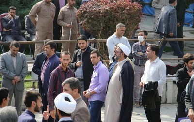 طلاب و روحانیون اصفهانی در راهپیمایی ۱۳ آبان شرکت کردند