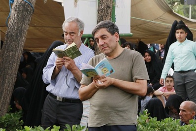 همزمان با سراسر کشور مراسم پر فیض دعای عرفه در گلستان شهدای اصفهان برگزار شد