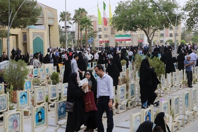 همزمان با سراسر کشور مراسم پر فیض دعای عرفه در گلستان شهدای اصفهان برگزار شد