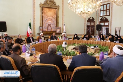 نشست مدیران و مبلغین مدارس علوم و معارف اسلامی صدرای استان اصفهان