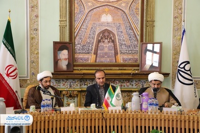 نشست مدیران و مبلغین مدارس علوم و معارف اسلامی صدرای استان اصفهان