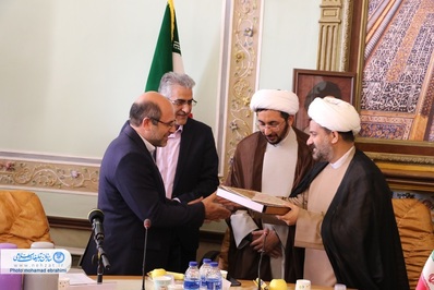 نشست مدیران و مبلغین مدارس علوم و معارف اسلامی صدرای استان اصفهان