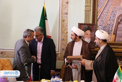 نشست مدیران و مبلغین مدارس علوم و معارف اسلامی صدرای استان اصفهان