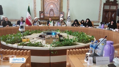 نشست مدیران و مبلغین مدارس علوم و معارف اسلامی صدرای استان اصفهان