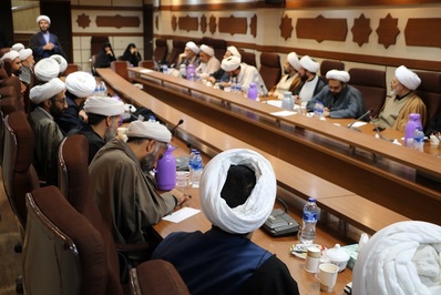 نشست «هم اندیشی روحانیون فعال در جذب جوانان به مسجد» برگزار شد