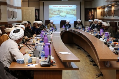 نشست «هم اندیشی روحانیون فعال در جذب جوانان به مسجد» برگزار شد