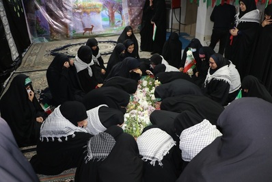 مراسم استقبال از پیکر مطهر شهید گمنام  در دبیرستان صدراي اصفهان