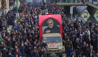 مراسم تشییع شهدای گمنام با حضور هیئات مذهبی و مردم متدین و انقلابی شهر اصفهان