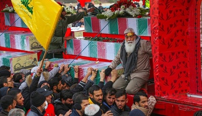 مراسم تشییع شهدای گمنام با حضور هیئات مذهبی و مردم متدین و انقلابی شهر اصفهان