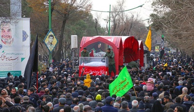 مراسم تشییع شهدای گمنام با حضور هیئات مذهبی و مردم متدین و انقلابی شهر اصفهان