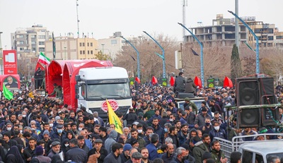 مراسم تشییع شهدای گمنام با حضور هیئات مذهبی و مردم متدین و انقلابی شهر اصفهان