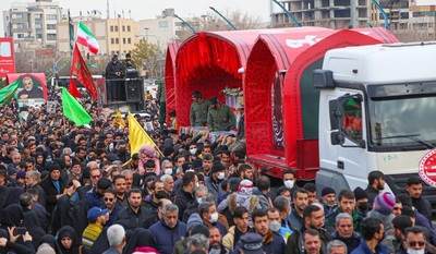 مراسم تشییع شهدای گمنام با حضور هیئات مذهبی و مردم متدین و انقلابی شهر اصفهان