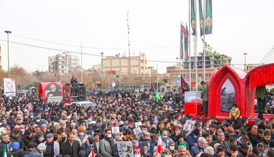 مراسم تشییع شهدای گمنام با حضور هیئات مذهبی و مردم متدین و انقلابی شهر اصفهان