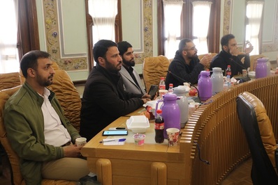 نشست صمیمانه مدیر کل تبلیغات اسلامی اصفهان با مداحان جوان این شهربرگزار شد