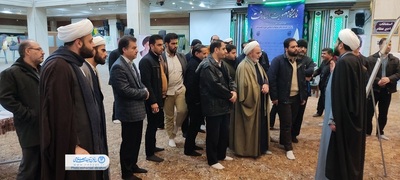 پرسنل اداره کل تبلیغات اسلامی اصفهان از نمایشگاه معنویت در اسارت بازدید کردند
