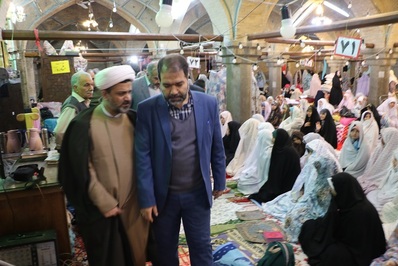 استاندار و مدیر کل تبلیغات اسلامی استان اصفهان از مساجد دانش آموزی اعتکاف بازدید کردند