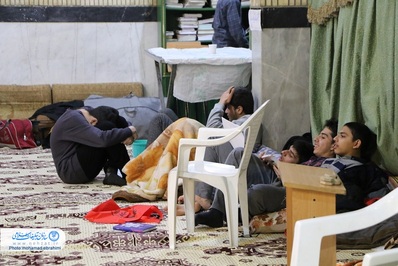 جلوه‌های زیبای بندگی در مراسم اعتکاف مساجداصفهان