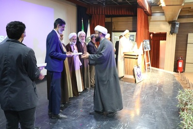 مراسم تجلیل از مبلغین و ائمه جماعات شاخص اصفهان برگزار شد