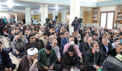 سلسله جلسات «یک ظهر بهاری» در حرم زینبیه اصفهان