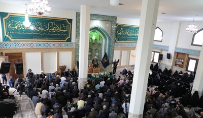 سلسله جلسات «یک ظهر بهاری» در حرم زینبیه اصفهان