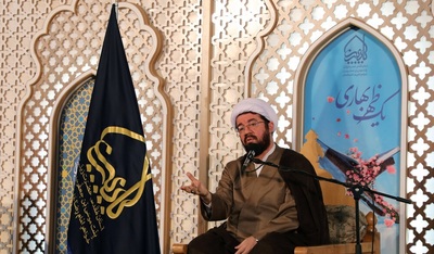 سلسله جلسات «یک ظهر بهاری» در حرم زینبیه اصفهان