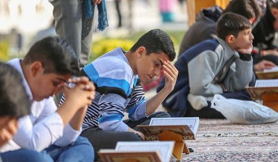 مراسم جزء خوانی قرآن در گذر فرهنگی چهارباغ اصفهان