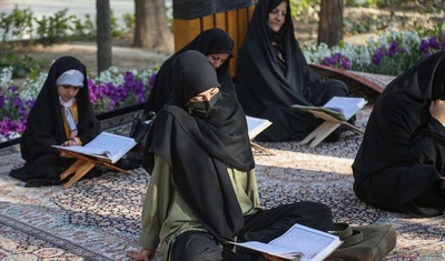 مراسم جزء خوانی قرآن در گذر فرهنگی چهارباغ اصفهان