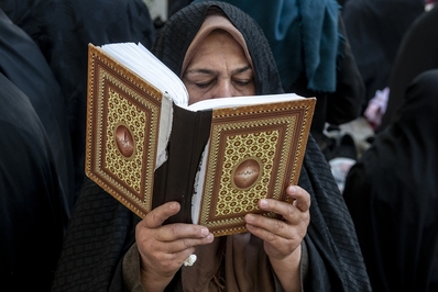 جلوه‌هایی از مراسم جزء خوانی قرآن کریم در چهارباغ اصفهان