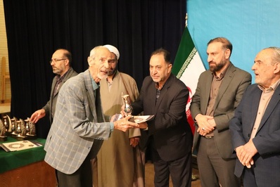آیین تجلیل و تقدیر از فعالان عرصه جهاد تبیین برگزار شد