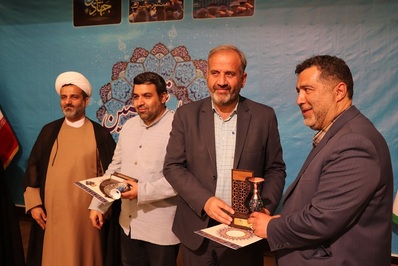 آیین تجلیل و تقدیر از فعالان عرصه جهاد تبیین برگزار شد