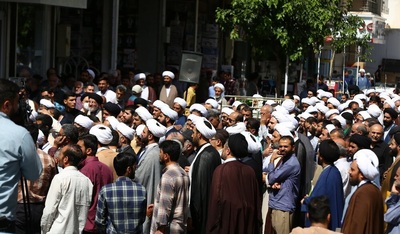 تشییع پیکر آیت‌الله حاج میرزا محمدتقی مجلسی‌ اصفهانی