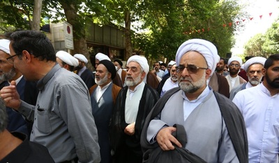 تشییع پیکر آیت‌الله حاج میرزا محمدتقی مجلسی‌ اصفهانی