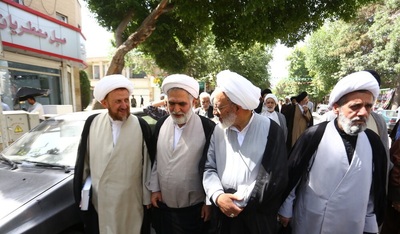 تشییع پیکر آیت‌الله حاج میرزا محمدتقی مجلسی‌ اصفهانی