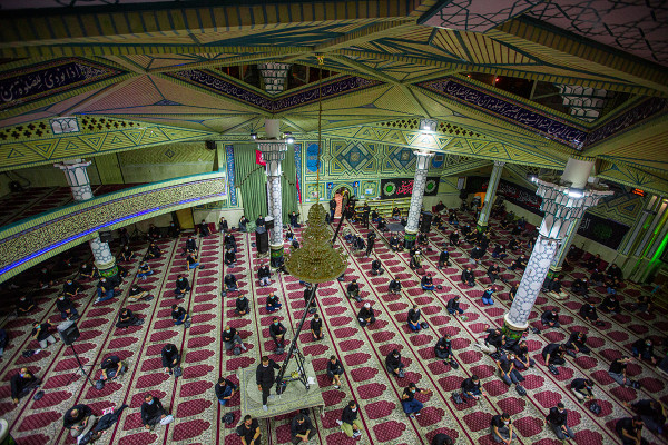 קיום טקסי אבל על אימאם חוסיין (ע״ה) עם שמירת מרחק חברתי