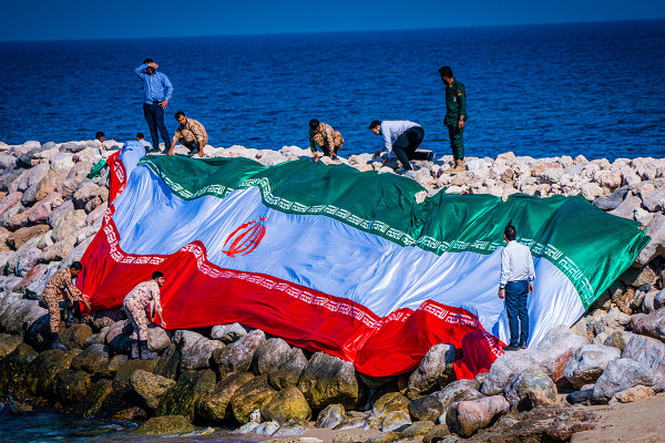 《马赫费尔》：从电视走向伊朗各地