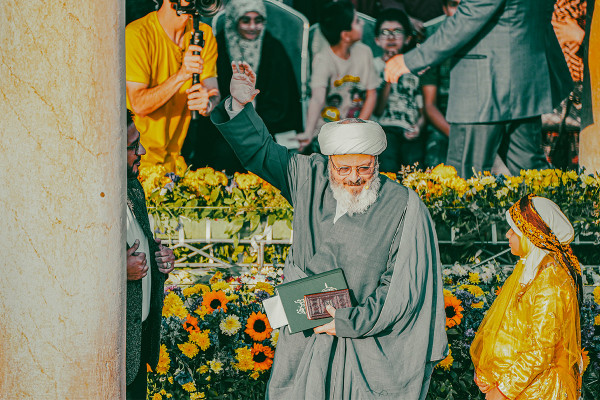 محفل کا جشن حافظ شیرازی کے مزار پر