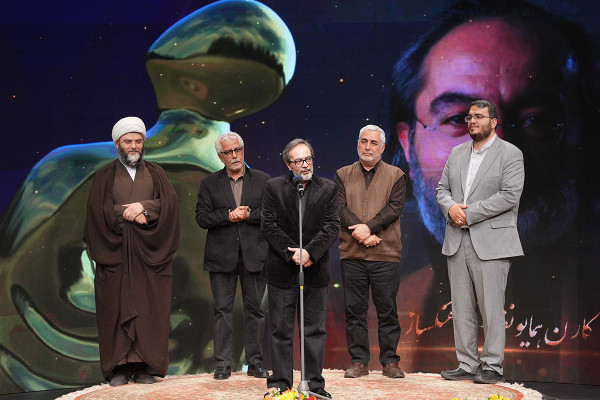 كارن همايونفر يُختار شخصية العام الفنية