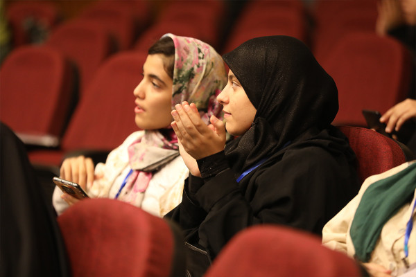 《历史》：面向青少年的阅读活动