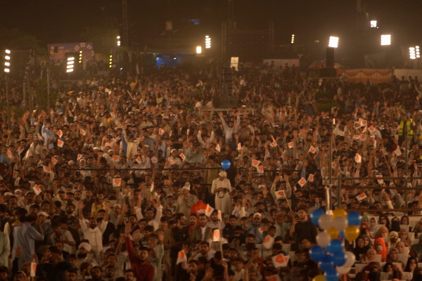 “Mahfel” TV Program: Quranic Celebrations in Iran and Around the World