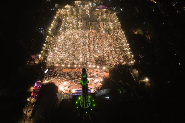 ٹیلی ویژن پروگرام "محفل"؛ ایران اور دنیا میں قرآنی جشن