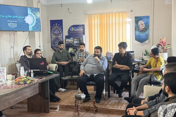 بر نقش بانوان و فعالان جهادی در فضای مجازی تاکید داشتند