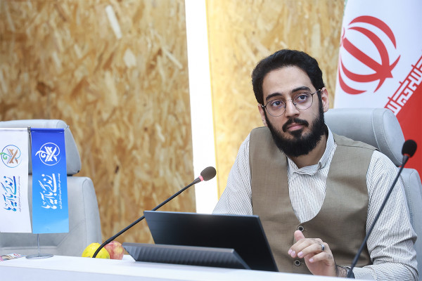 نشست هم‌اندیشی «زندگی با آیه‌ها»