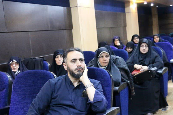 دوره آموزشی «معارف اسلام ناب» ویژه اساتید استان کردستان برگزار شد