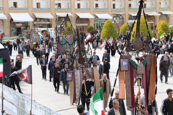 اجتماع عظیم و بی نظیر هیئات مذهبی در میدان امام اصفهان