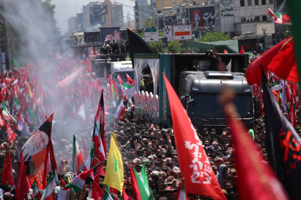 آیین تشییع پیکر مطهر رهبر شهید انقلاب در تهران برگزار شد