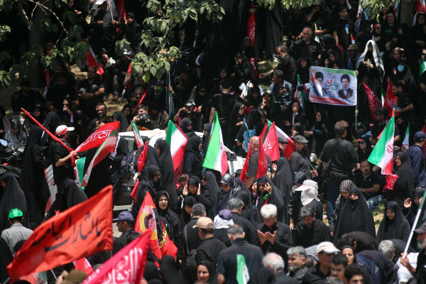 آیین تشییع پیکر مطهر رهبر شهید انقلاب در تهران برگزار شد